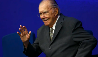 José Sarney se candidatou pela última vez aos 76 anos