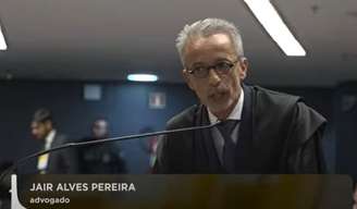 Advogado de Mauro Cid, Jair Alves Pereira, realiza suas sustentações orais. 