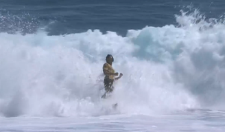 Yago Dora faz onda brilhante e assegura liderança contra Griffin Colapinto no WSL Finals