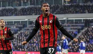 Rayan faz boa temporada pelo Bournemouth, da Inglaterra