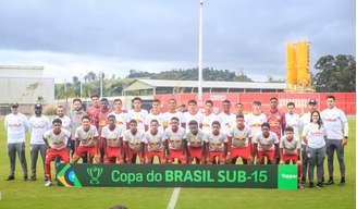 Jogadores do time sub-15 do Red Bull Bragantino - 