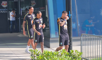 Gabriel Magalhães, Raphinha e Bruno Guimarães não treinaram nesta segunda-feira, 15