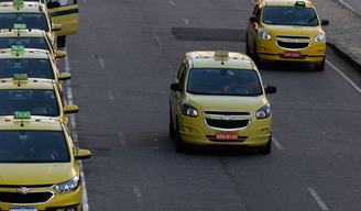 Motoristas de aplicativo e taxistas são público alvo do programa