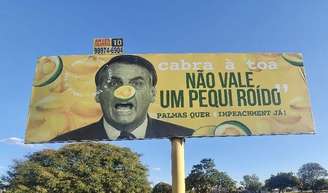 ‘Pequi roído’: sociólogo fez outdoor contra Bolsonaro em Palmas