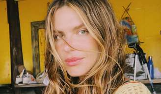 Mariana Goldfarb se explicou no Instagram ao ser questionada sobre fazer o uso de maconha.