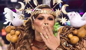 Viviane Araujo descartou aposentadoria do Carnaval.