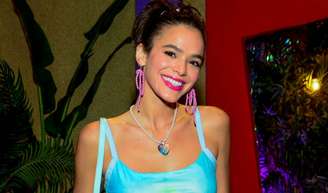 Fantasia de Bruna Marquezine em festa de Giovanna Lancellotti dividiu opiniões na web.