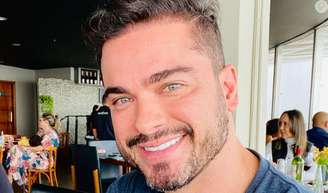 Sidney Sampaio fala pela primeira vez sobre acidente em hotel.