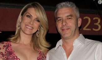 Alexandre Correa se declara à Ana Hickmann.