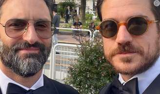 Casamento de Marco Pigossi e Marco Calvani é revelado; ator e diretor estão juntos há três anos.