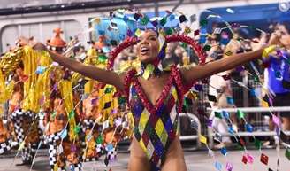 Mocidade Alegre bicampeã do carnaval de São Paulo fez Thelma Assis festejar: 'Que orgulho dessa escola! Emoção da minha vida'.