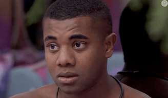 História de Davi no 'BBB 24' sobre usar computador em lan house chama atenção da web.