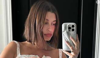 Hailey Bieber mostra corpo real 2 meses após nascimento do primeiro filho e ganha elogios de fãs.