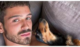 João Guilherme e Bruna Marquezine terminaram o namoro e os cachorros dos artistas parece que também estão separados.