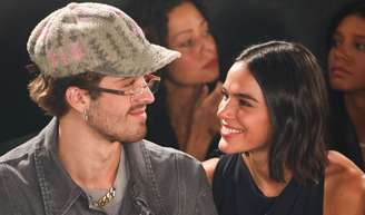 Após fim do namoro, Bruna Marquezine curte foto de João Guilherme e web reage: ‘Acho que o término….