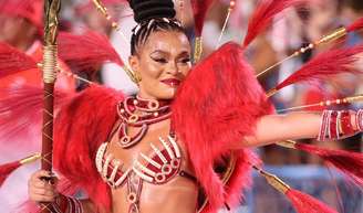Carnaval 2025: rainha de bateria da Unidos de Padre Miguel, Dedê Marinho foi aclamada no primeiro dia de ensaio técnico.