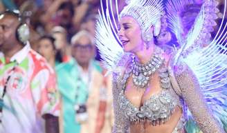 'Nem todo mundo entendeu...': Paolla Oliveira admite tristeza por 2º lugar da Grande Rio no Carnaval 2025 em apuração cheia de polêmicas.