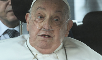 'Morrer em paz': o desabafo do médico de Papa Francisco sobre estado de saúde crítico do pontífice.