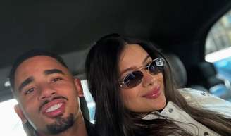 'Gente infeliz': grávida pela 2ª vez do atacante da Seleção Gabriel Jesus, Raiane Lima reage ao relatar ataques ao bebê na web.