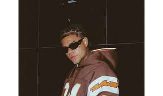 Fofoca sobre MC Cabelinho e Lucas Guedez viraliza, gera polêmica e humorista desmente ficada: 'Estava brincando'.