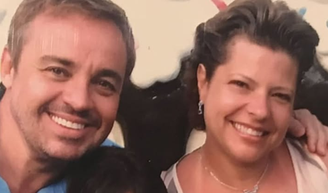 'Ele era muito lindo': Rose Miriam expõe intimidade com Gugu com raras fotos e lembra aniversário do apresentador.