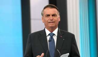 Jair Bolsonaro passou por uma delicada cirurgia de 11 horas de duração.