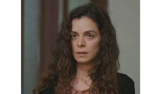 Bahar e Sarp têm mais uma discussão áspera na novela 'Força de Mulher', no capítulo desta sexta-feira 18 de abril de 2025.