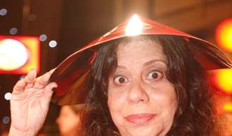 Após sumiço, Maria Glayds contrai dívidas, briga com a filha e tem aluguel recusado por receio de calote, diz coluna.