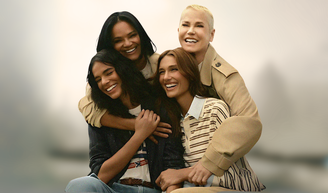 Elas são cantoras! Bruna Marquezine e Sasha Meneghel cantam hit de 1989 em propaganda com as mães, Neide e Xuxa. Veja!.