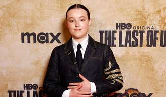 Bella Ramsey, a Ellie de 'The Last of Us', viveu drama com o próprio corpo por não ter braços definidos na série: 'Bastante obcecada'.