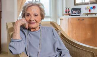 Glória Menezes tem um casal de filhos do primeiro casamento e se casou aos 17 anos.