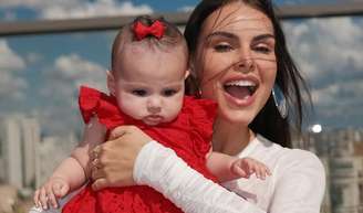 'Luz nos meus dias': Amanda Kimberlly emociona em carta aberta no 1º Dia das Mães com Helena, 2ª filha de Neymar.