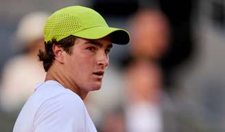 Quem é a namorada de João Gomes? Tenista namora a modelo Manu Noronha.