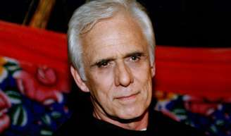 Poucos sabem, mas Francisco Cuoco alterou os rumos de novela polêmica por cirurgia às pressas.