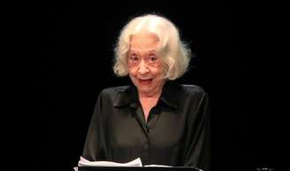 O segredo da longevidade de Fernanda Montenegro aos 95 anos: atriz nunca fez dieta e gosta de skincare.