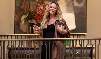 Heleninha (Paolla Oliveira) briga com Raquel (Tais Araujo) e desaparece na novela 'Vale Tudo', no capítulo de 15 de julho de 2025, terça-feira.