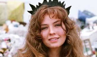 'Maria do Bairro' ganha 8ª exibição no SBT: recorde quais atores do elenco já morreram 30 anos após a estreia.