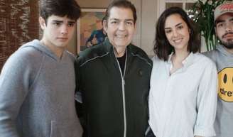 Rodrigo Silva (à esquerda), filho caçula de Faustão, faz linda homenagem no Dia dos Pais. 'Melhor que poderia ter tido'.