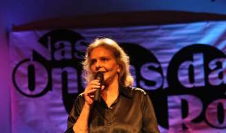 Companheira e patrimônio de Angela Ro Ro são revelados após morte da cantora. Detalhes!.