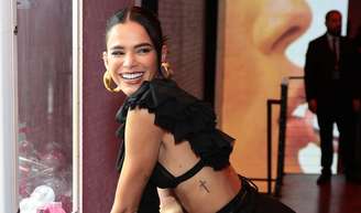 Segredo da dieta de Bruna Marquezine: fibra queridinha da atriz acaba com a prisão de ventre, ajuda a emagrecer e é chamada de 'Ozempic de pobre'.