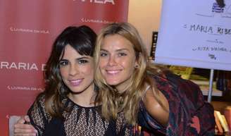 Maria Ribeiro lamenta fim da amizade de 20 anos com Carolina Dieckmmann e compara dor com divórcio: 'Avassaladora'.