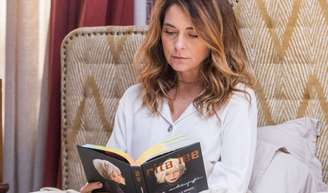 Filipa (Claudia Abreu) sofre com transtorno de bipolaridade na novela Dona de Mim.