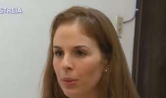 Suzane Von Richthofen fez pedidos absurdos em Tremembé quando entrou na faculdade, segundo roteirista.