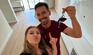 Com Isabel Veloso na UTI, marido da influenciadora toma decisão 'com muita tristeza e responsabilidade' sobre imóvel da família.