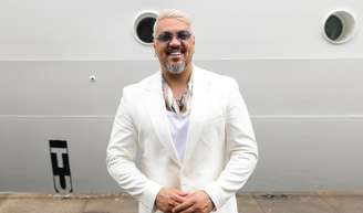 Belo rasga o verbo sobre contracenar com Viviane Araújo em 'Três Graças' e cita namorada, Rayane Figliuzzi.