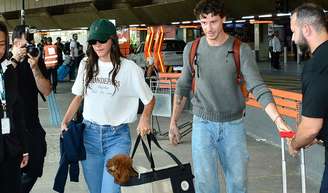 Nem Adidas, nem New Balance: estes tênis da Nike são os favoritos de Bruna Marquezine para viajar e as garotas clássicas adoram.