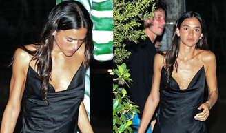 Slip dress míni, sandália elegante e bolsa importada: o look preto de Bruna Marquezine em jantar com Shawn Mendes parece básico, mas é mais caro do que você pensa.
