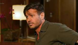 Dado Dolabella sofre acidente de carro em São Paulo, é acusado de estar embriagado e fugir do local.