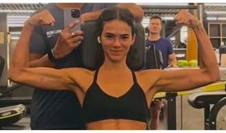 Bruna Marquezine está com o corpo sarado!.