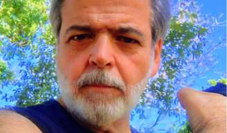 Claudio Cinti, ator da novela 'Dona de Mim', pede ajuda financeira após transplante de rim.